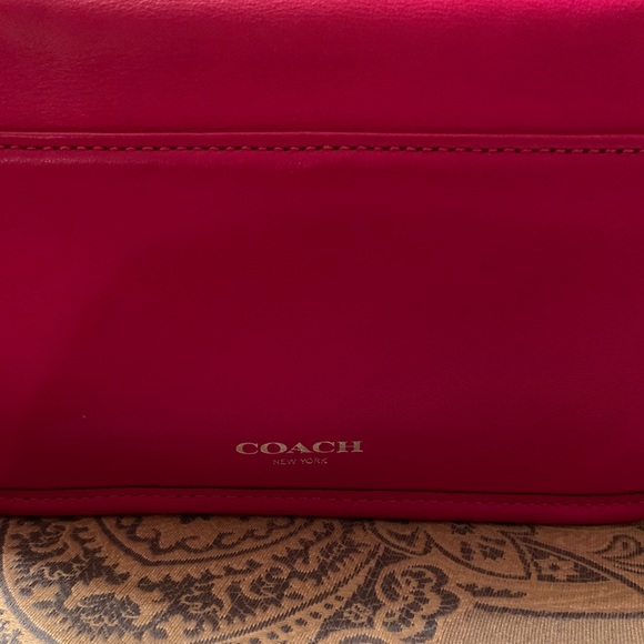 XX SOLD XX ๐COACH NEW without tags Leather Handbag in Cool Pink๐๐ป - Picture 7 of 16